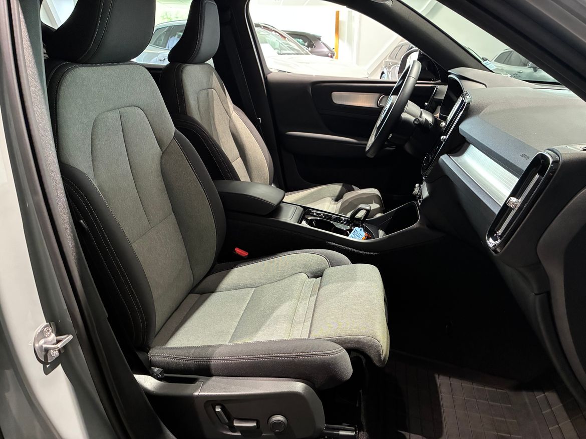 Volvo XC40 2025 - miniatyr 17