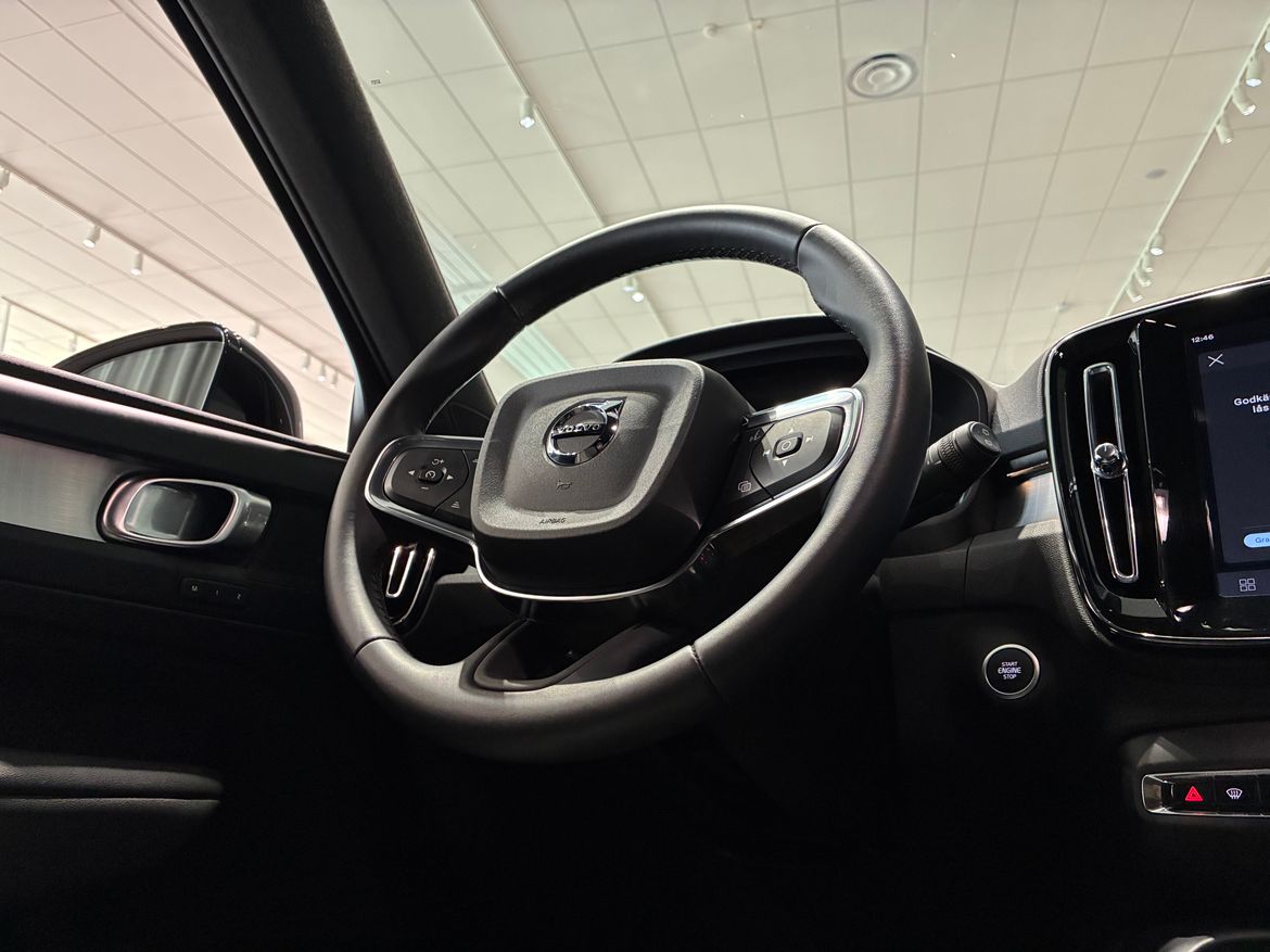 Volvo XC40 2025 - miniatyr 10