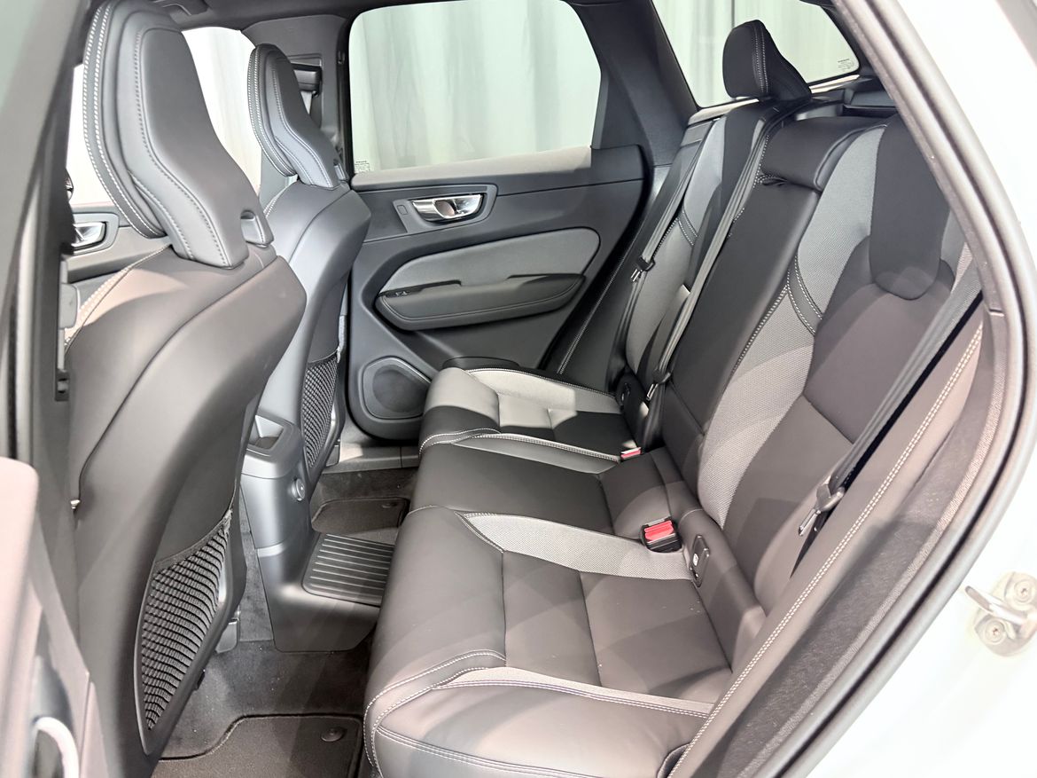 Volvo XC60 2027 - miniatyr 7