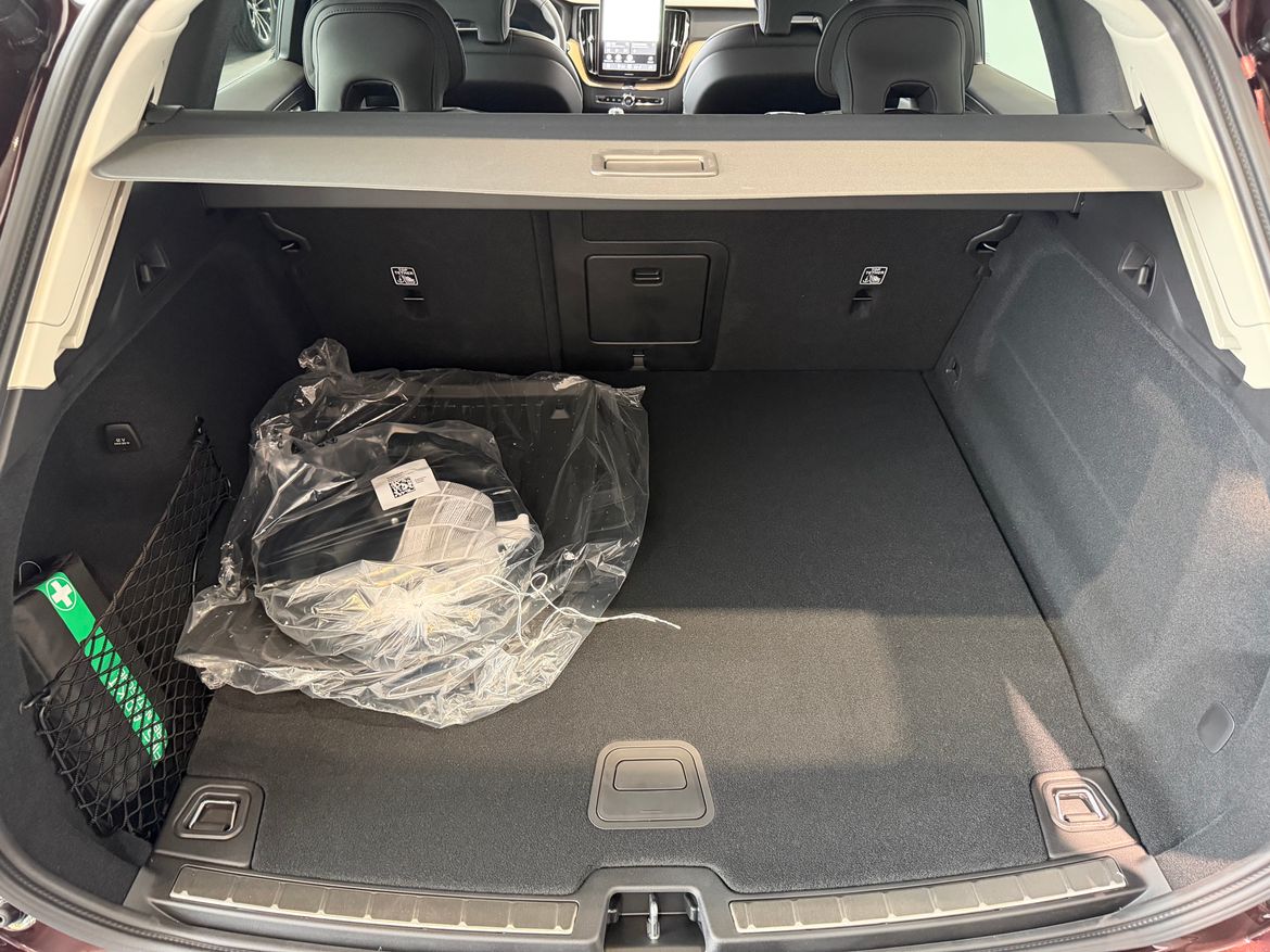 Volvo XC60 2027 - miniatyr 7