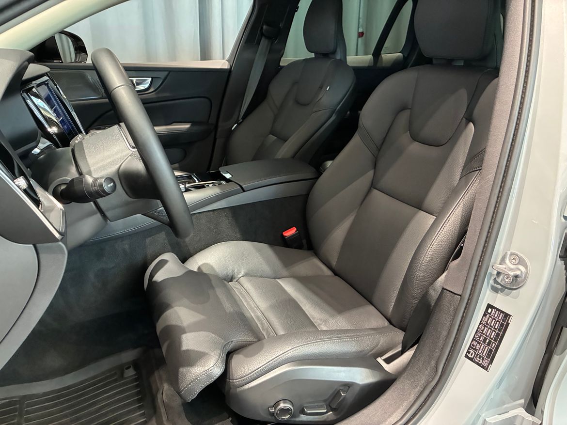 Volvo V60 2025 - miniatyr 16