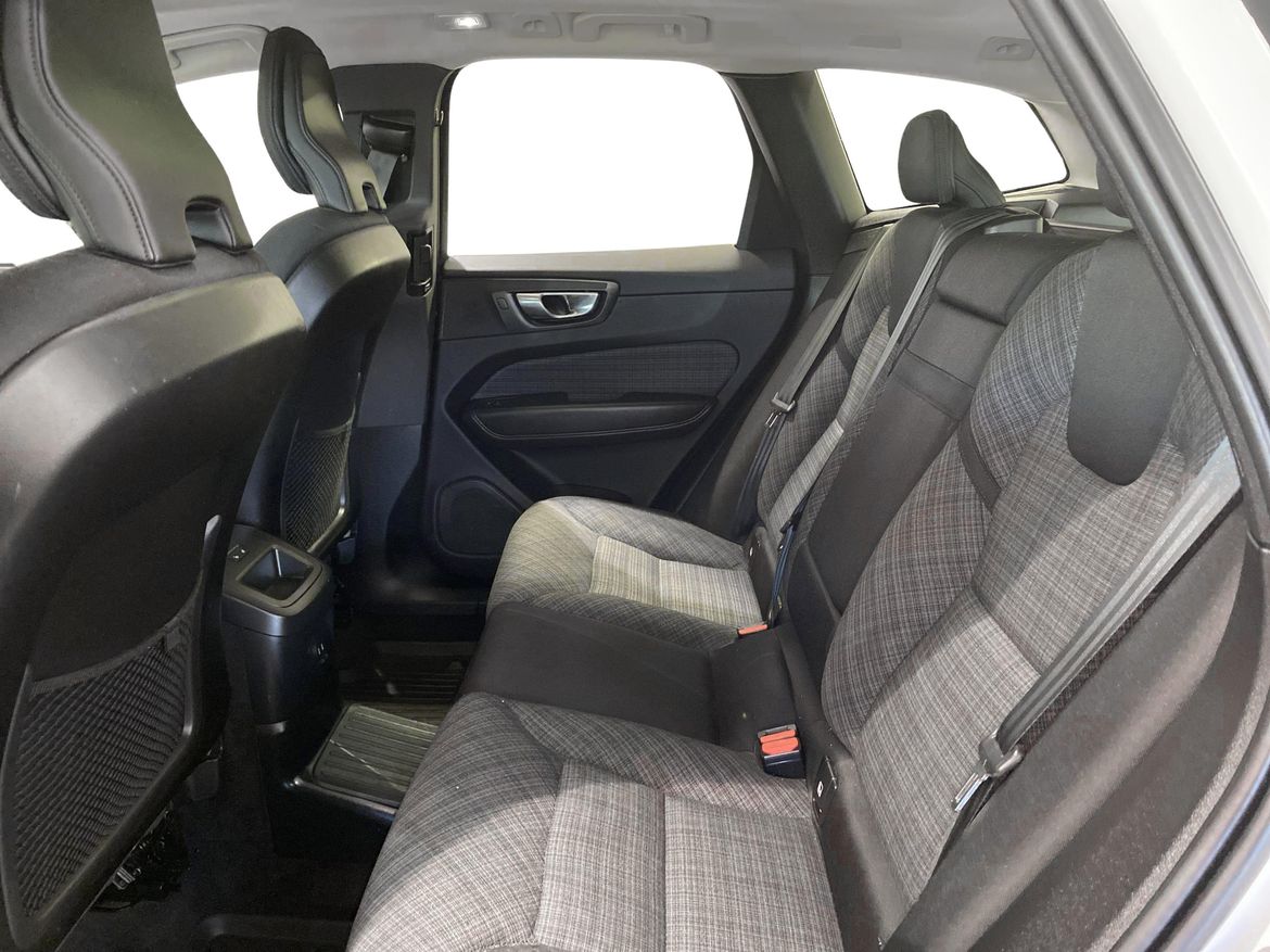Volvo XC60 2023 - miniatyr 7