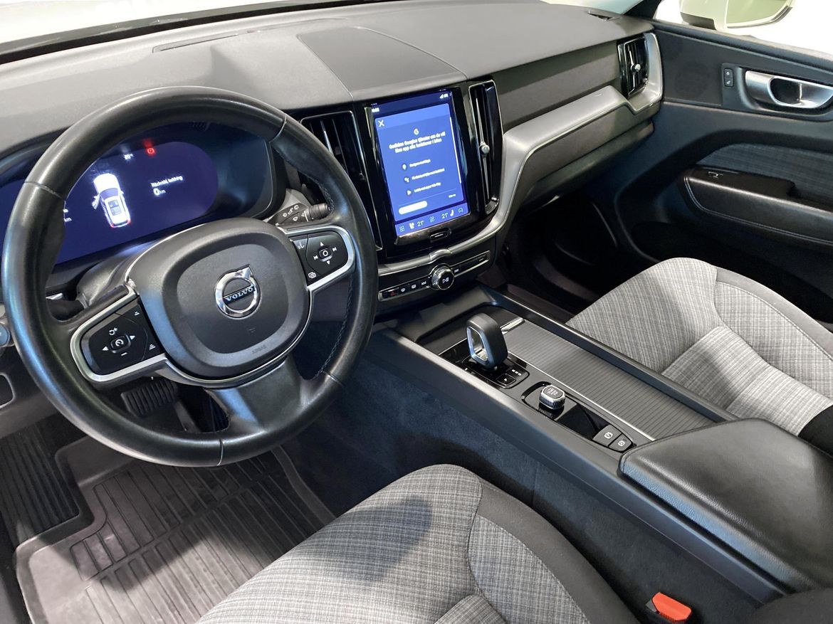 Volvo XC60 2023 - miniatyr 9