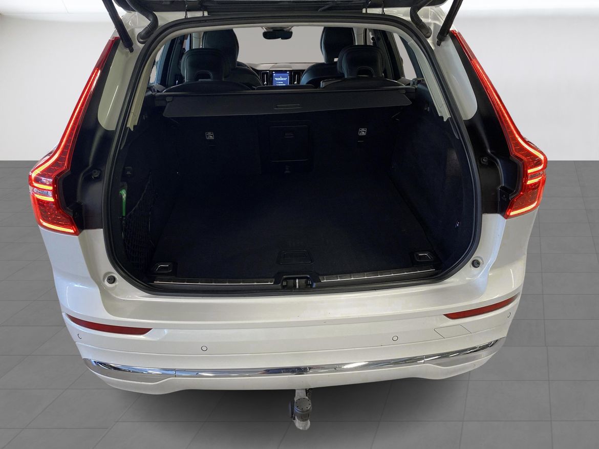 Volvo XC60 2023 - miniatyr 10