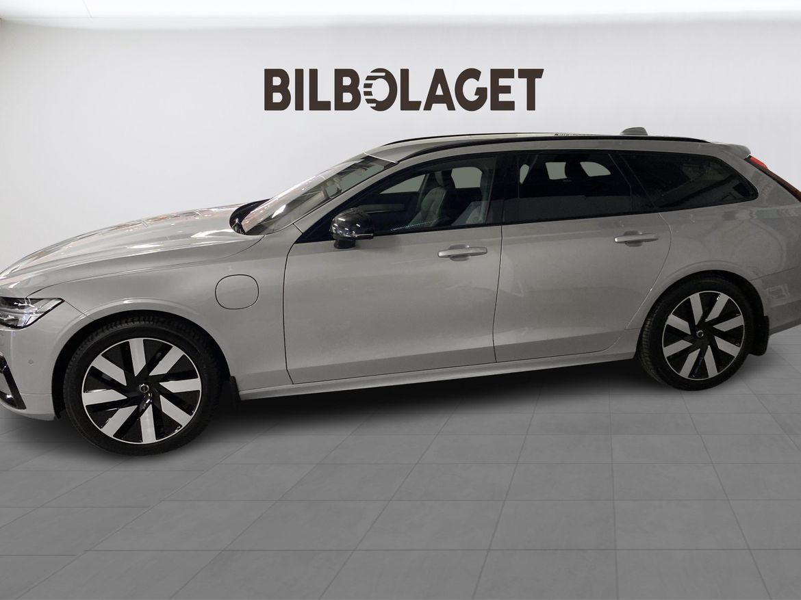Volvo V90 2025 - miniatyr 2