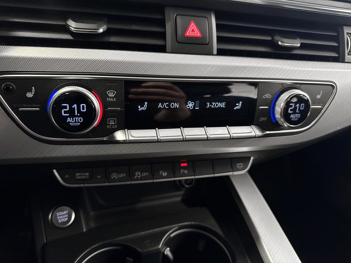 Audi A4 2016 - miniatyr 13