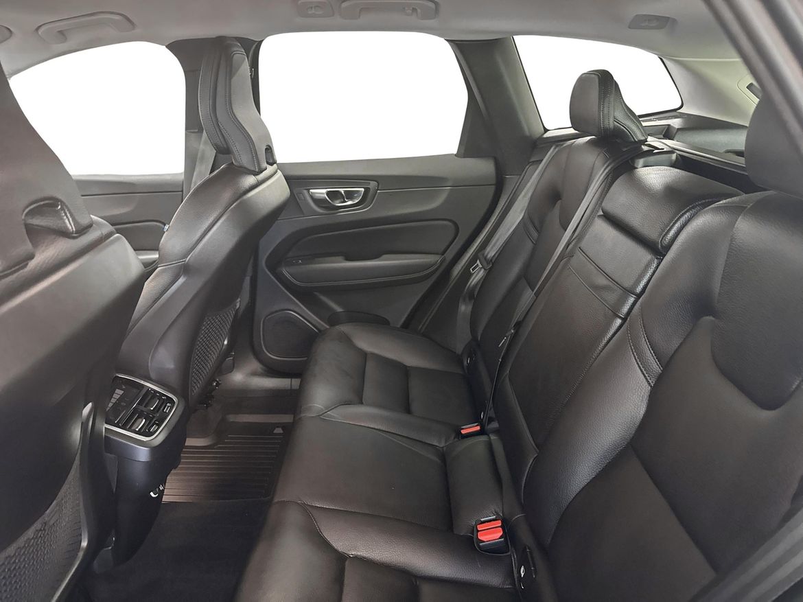 Volvo XC60 2020 - miniatyr 7