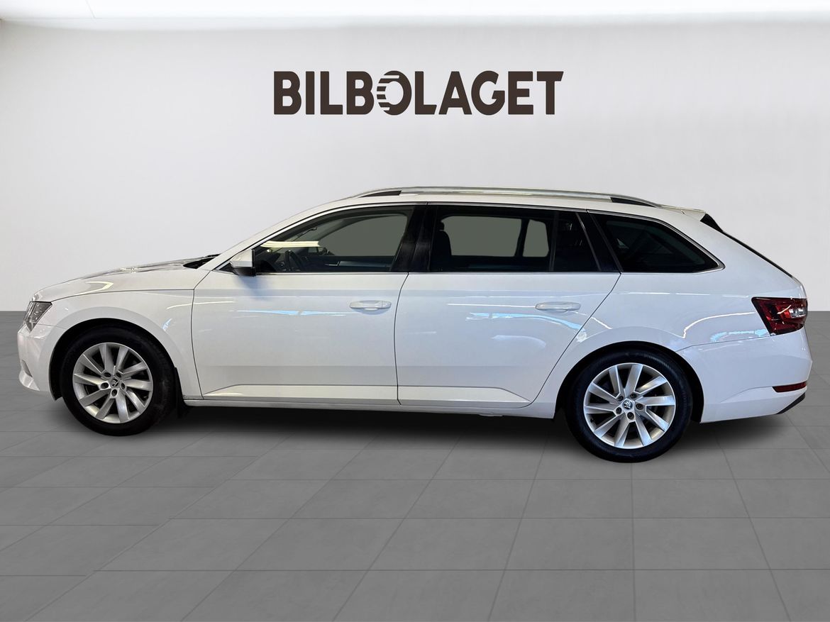 Škoda Superb 2018 - miniatyr 2