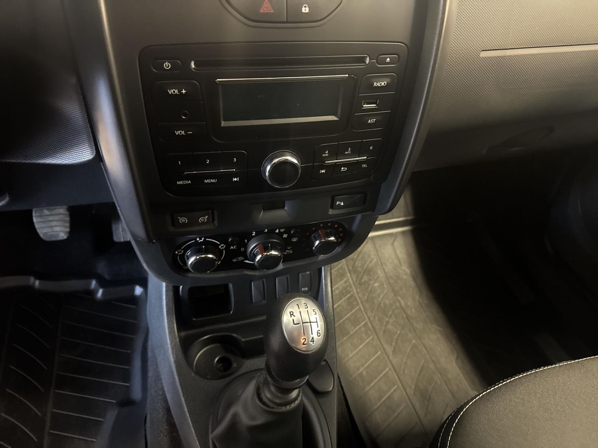 Dacia Duster 2014 - miniatyr 10