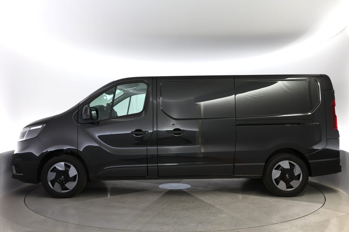 Renault Trafic 2027 - miniatyr 2