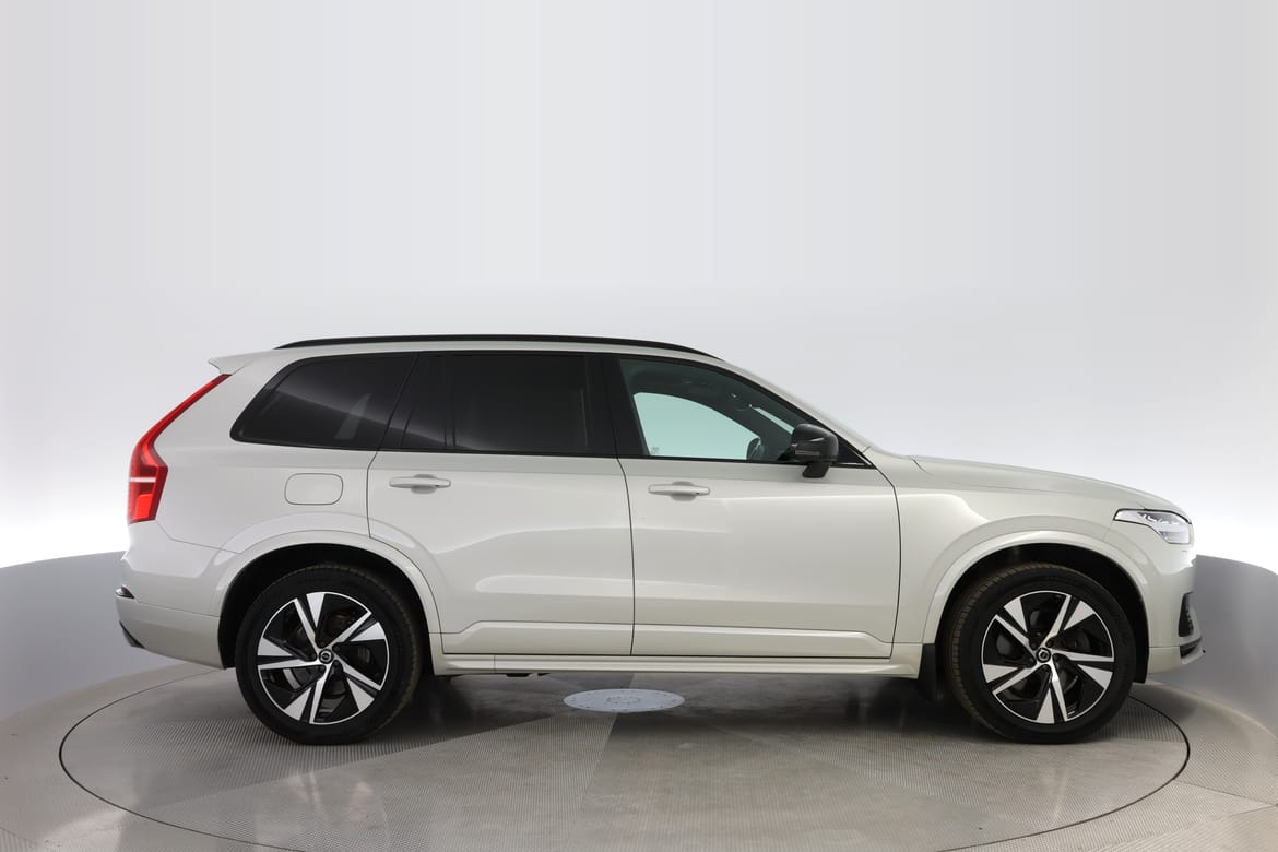 Volvo XC90 2022 - miniatyr 5
