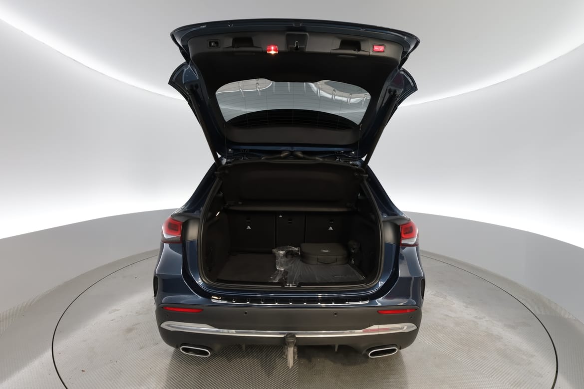 Mercedes-Benz GLA 2023 - miniatyr 16