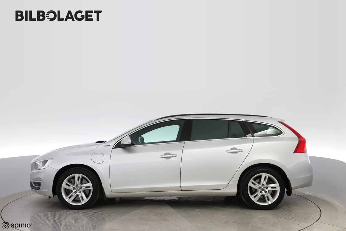 Volvo V60 2018 - miniatyr 2