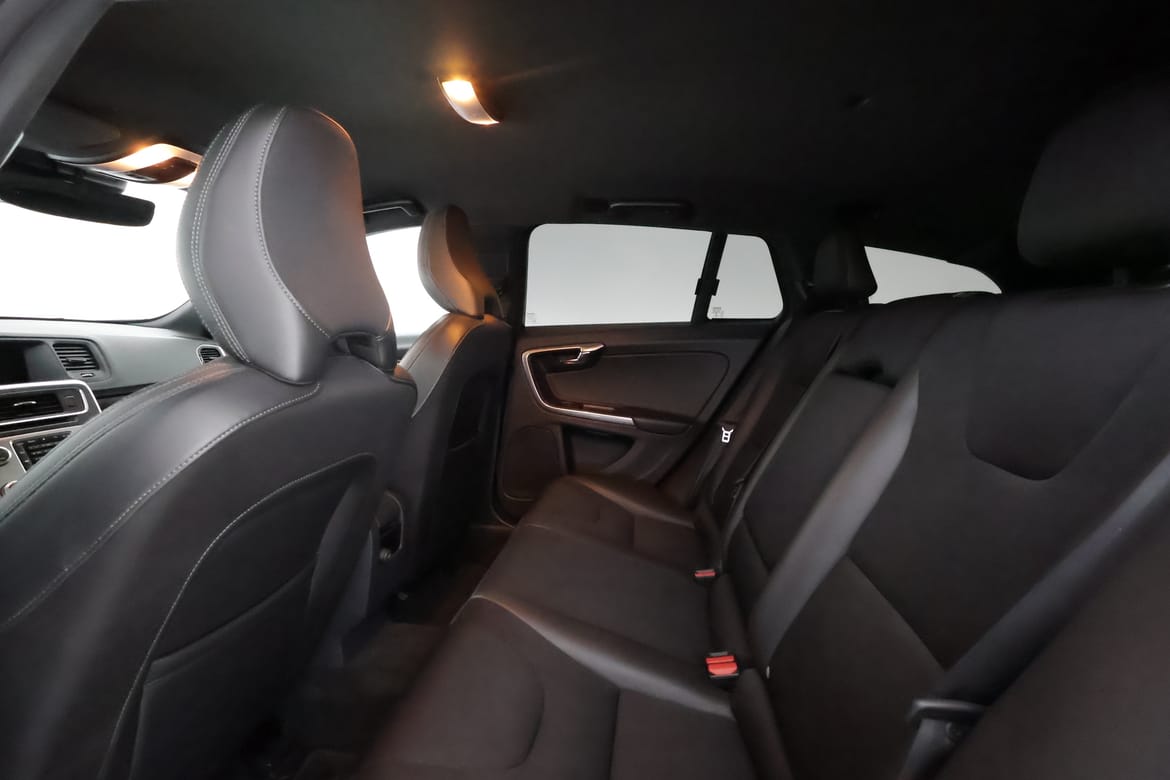 Volvo V60 2018 - miniatyr 10
