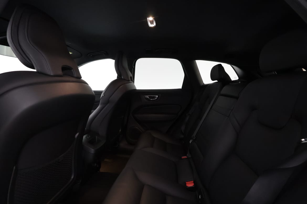 Volvo XC60 2020 - miniatyr 11