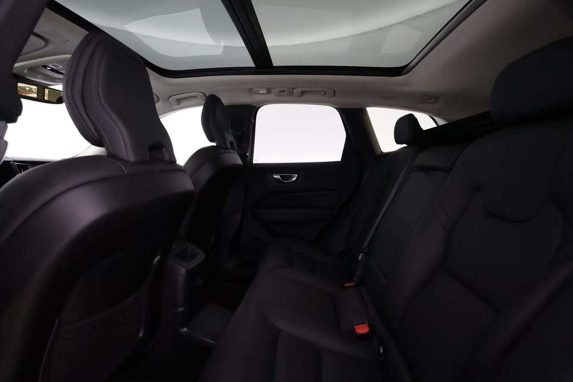 Volvo XC60 2025 - miniatyr 10