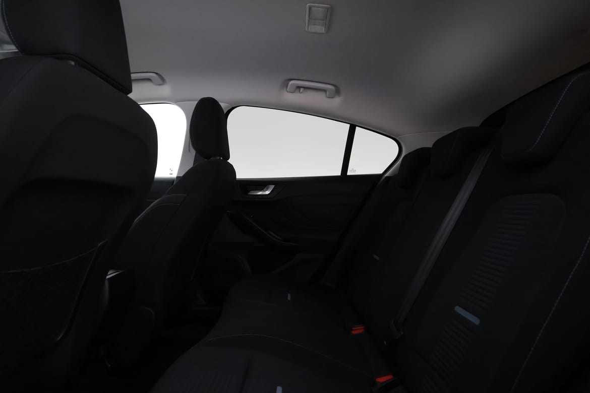 Ford Focus 2022 - miniatyr 10