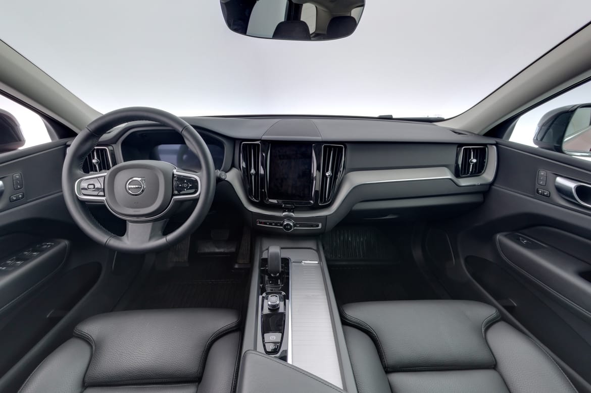 Volvo XC60 2025 - miniatyr 7