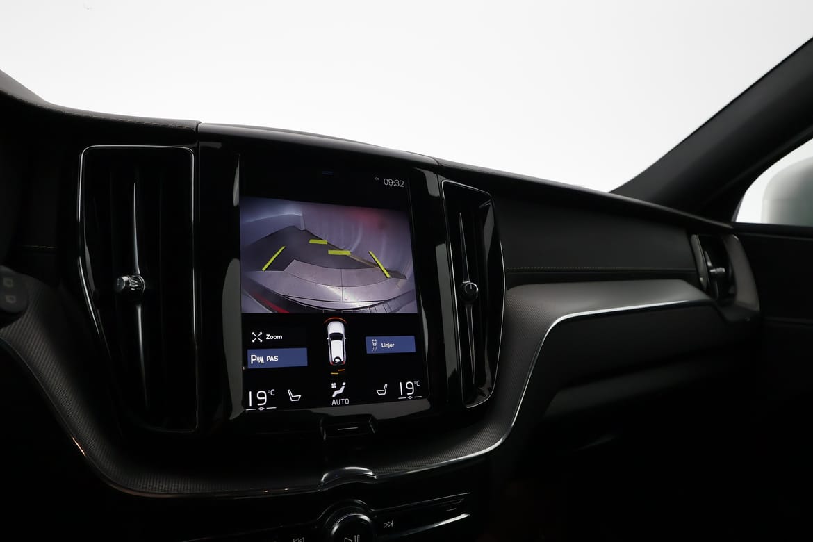 Volvo XC60 2019 - miniatyr 13