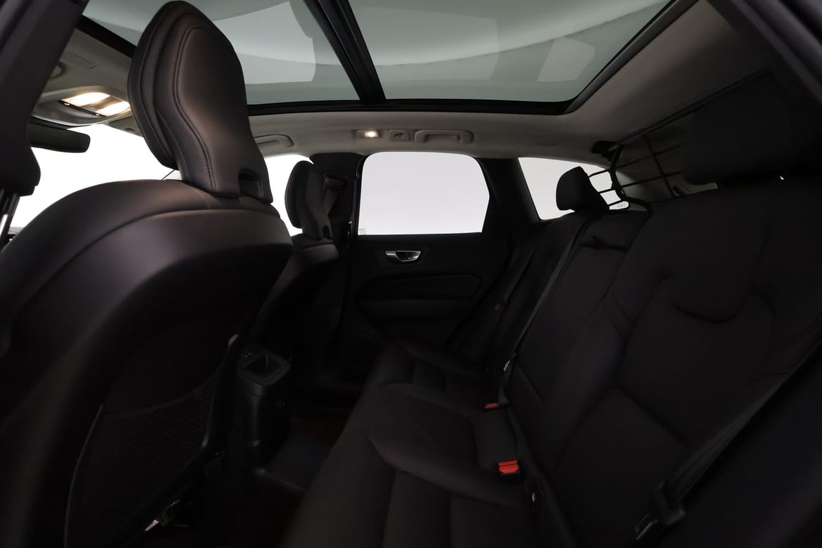 Volvo XC60 2023 - miniatyr 11