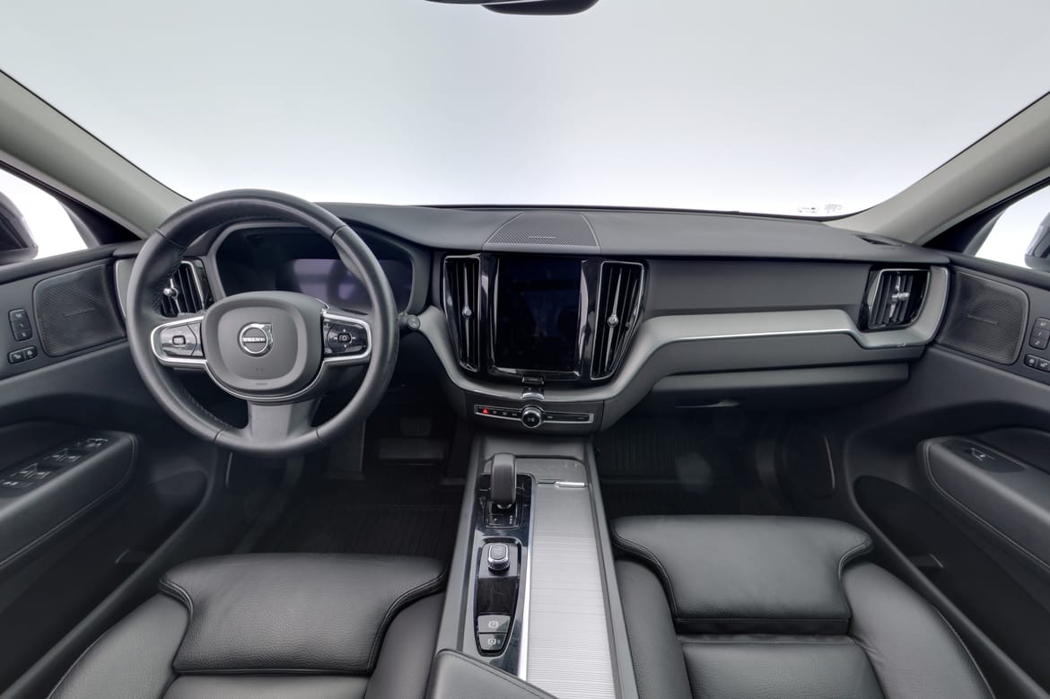 Volvo XC60 2023 - miniatyr 7