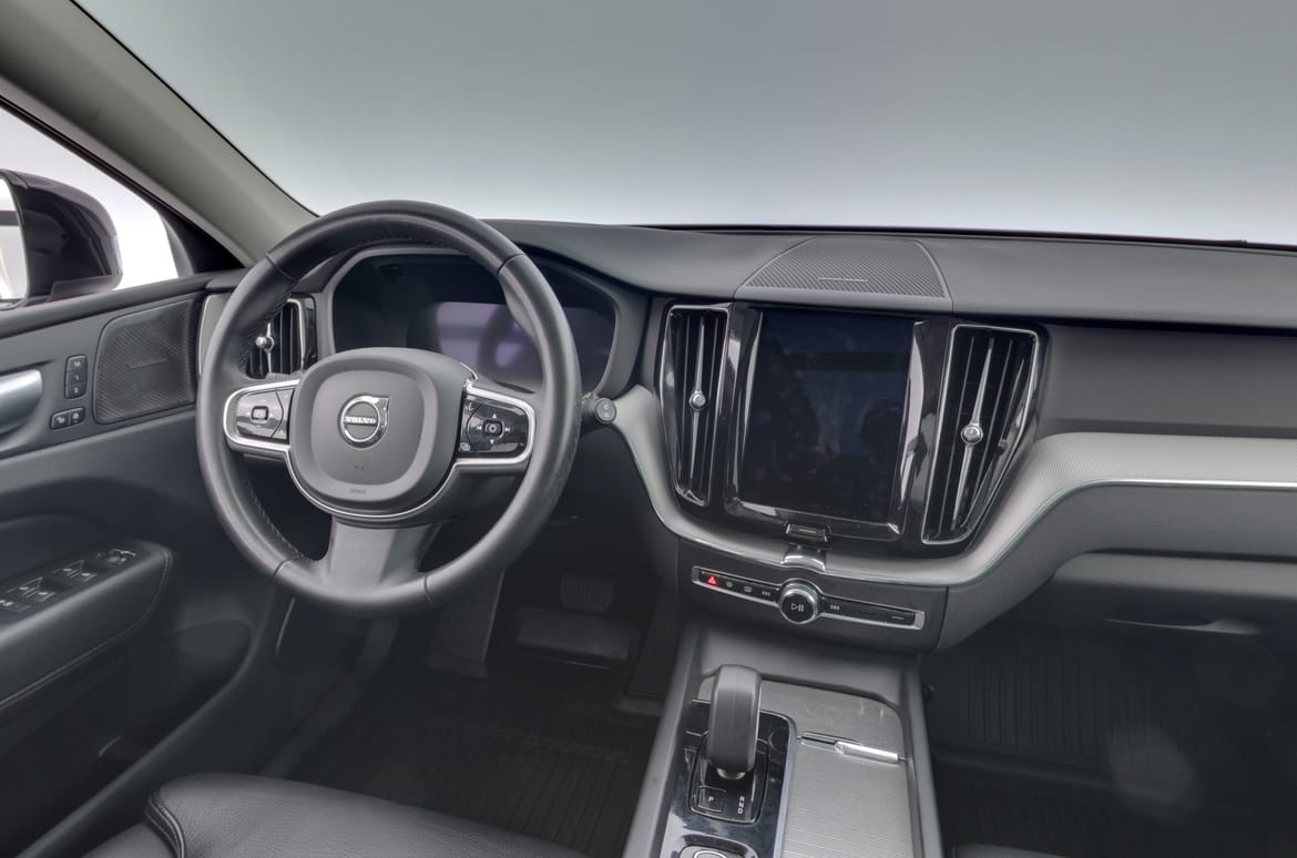 Volvo XC60 2023 - miniatyr 8