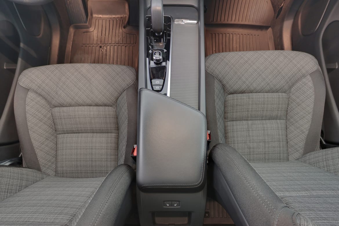 Volvo XC60 2023 - miniatyr 9
