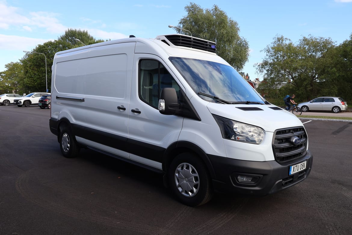 Ford Transit 2022 - miniatyr 3