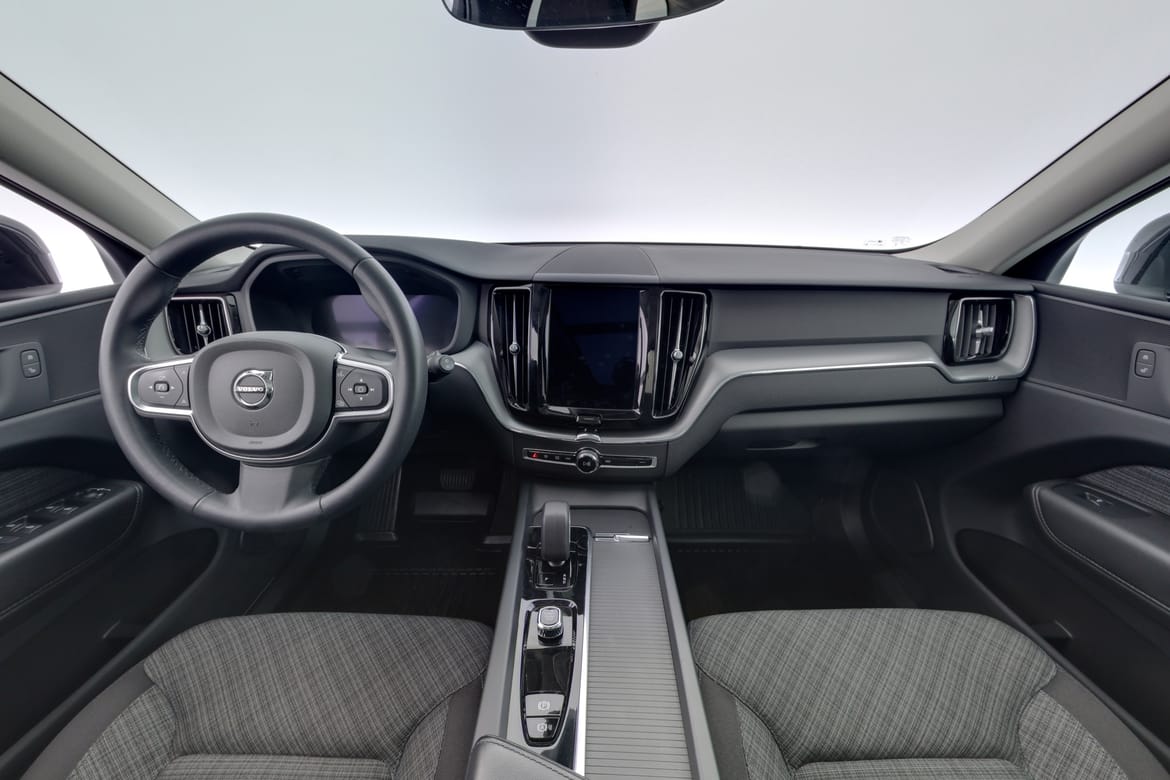 Volvo XC60 2023 - miniatyr 7