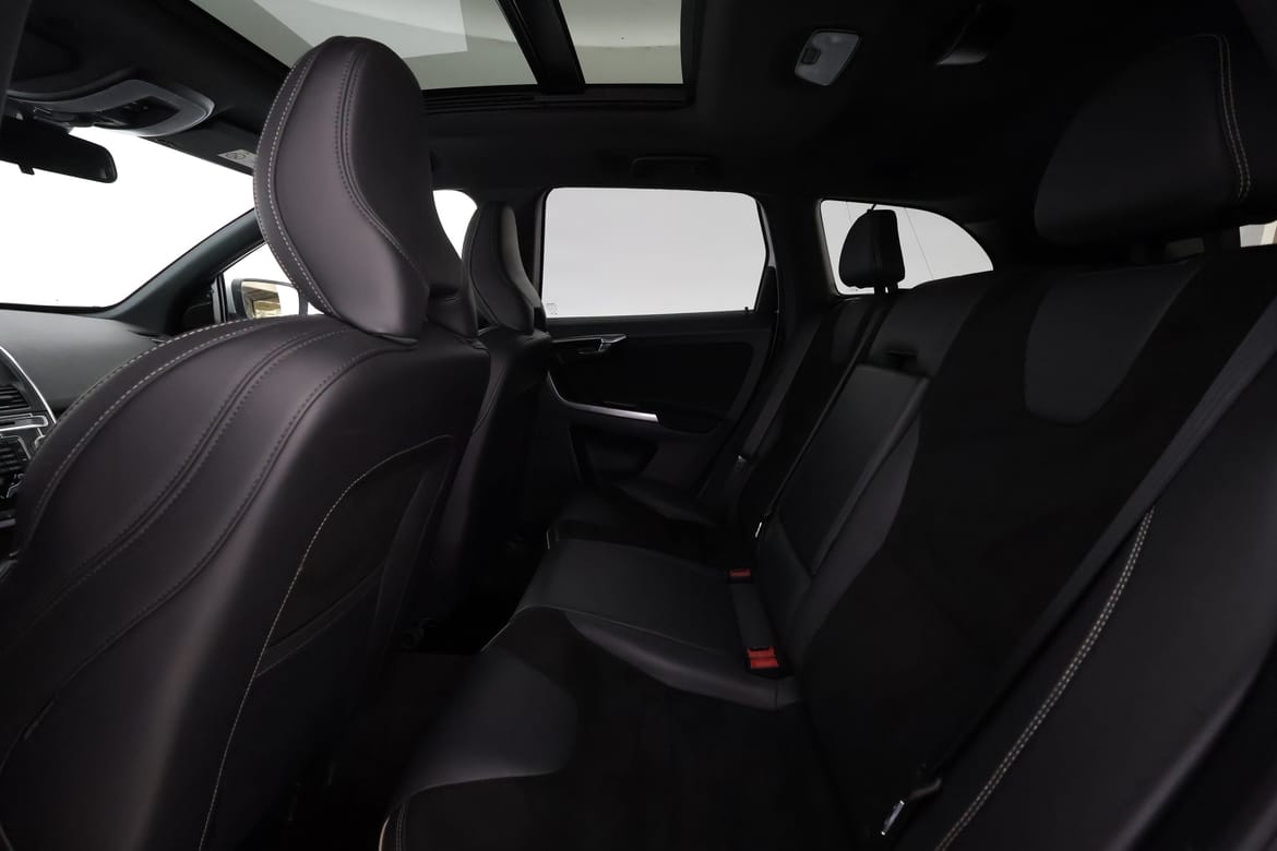 Volvo XC60 2017 - miniatyr 11