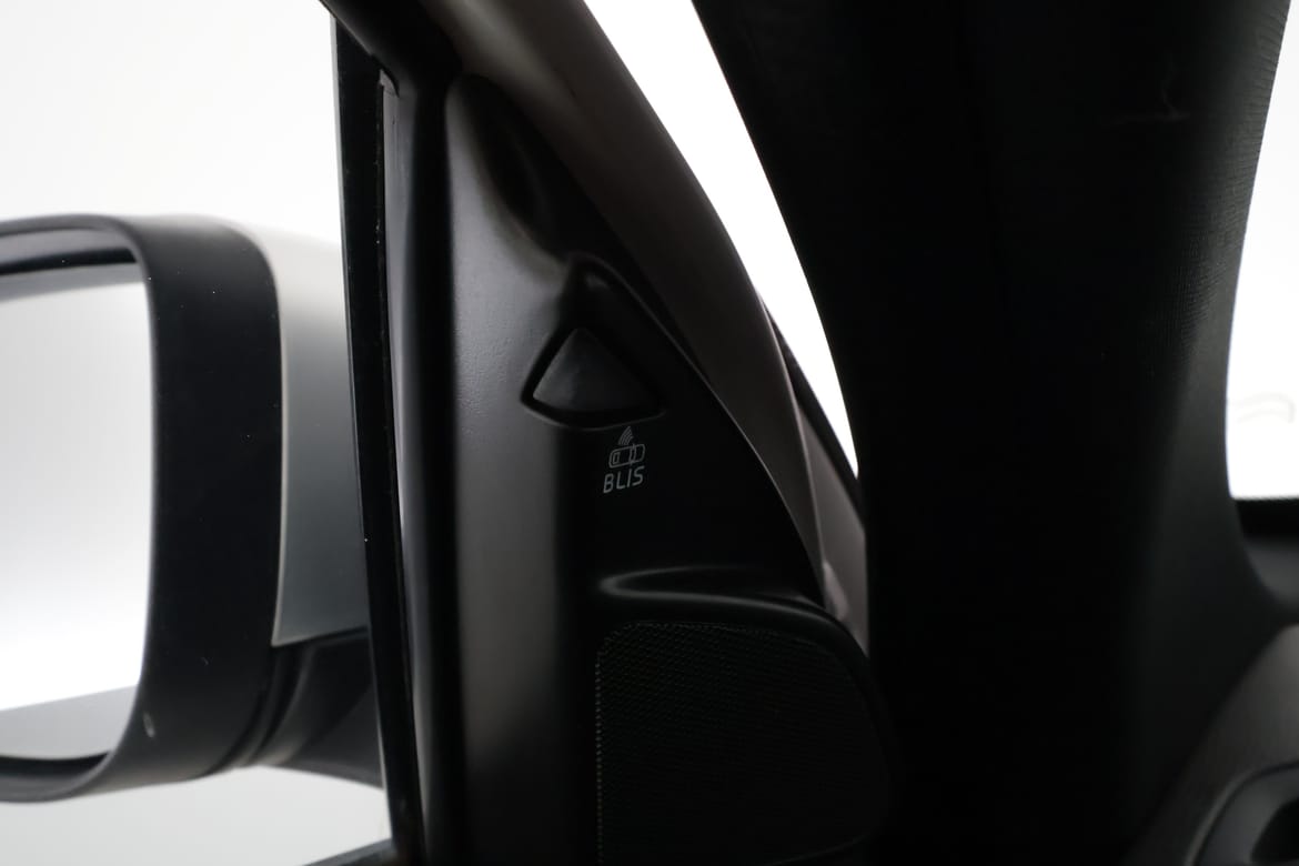 Volvo XC60 2017 - miniatyr 9