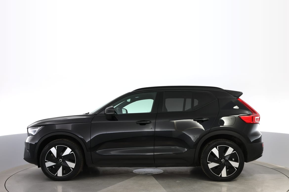 Volvo XC40 2024 - miniatyr 2