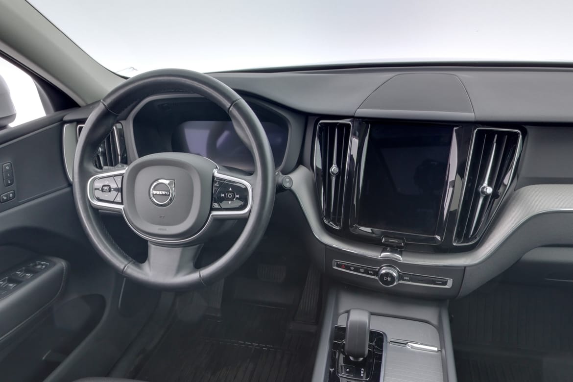 Volvo XC60 2025 - miniatyr 8