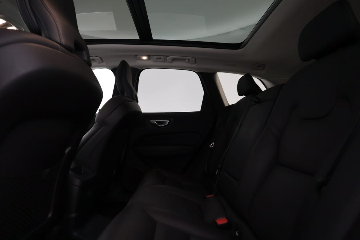 Volvo XC60 2025 - miniatyr 10