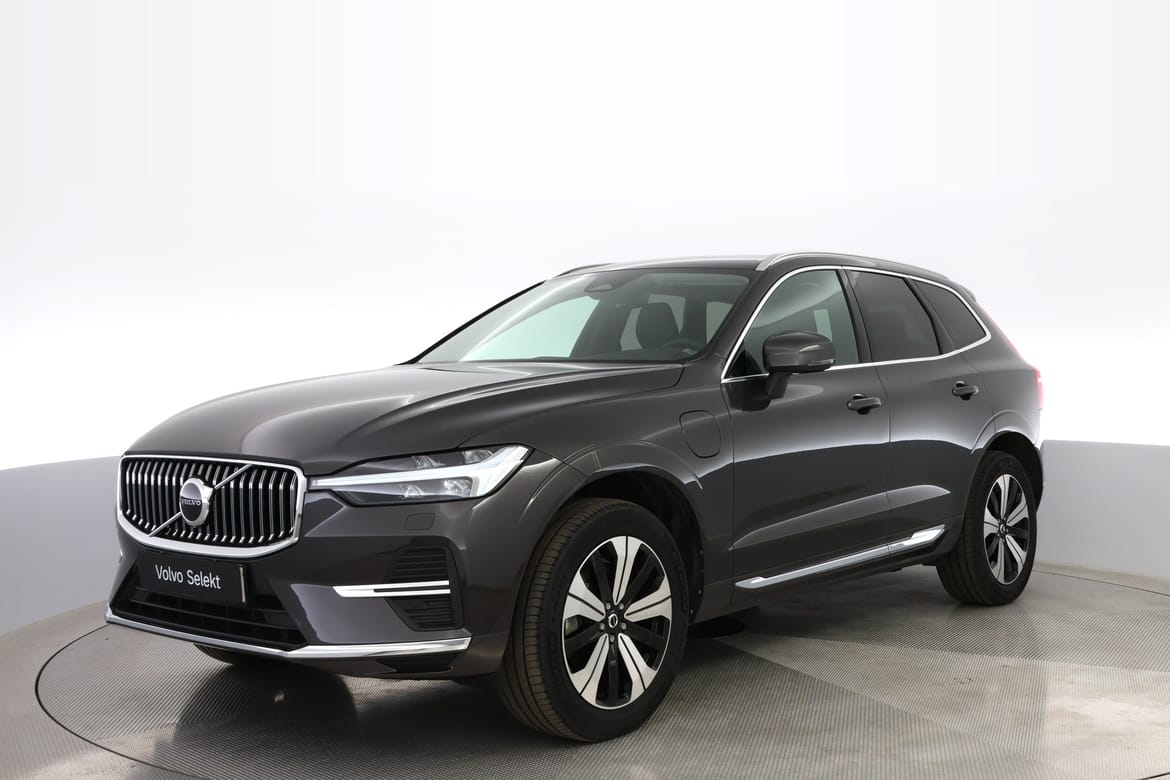 Volvo XC60 2025 - bild 1 av 17