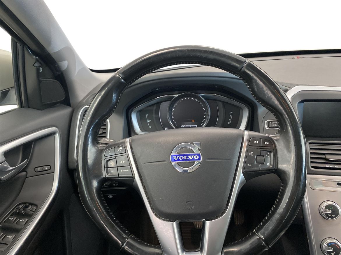 Volvo XC60 2017 - miniatyr 9