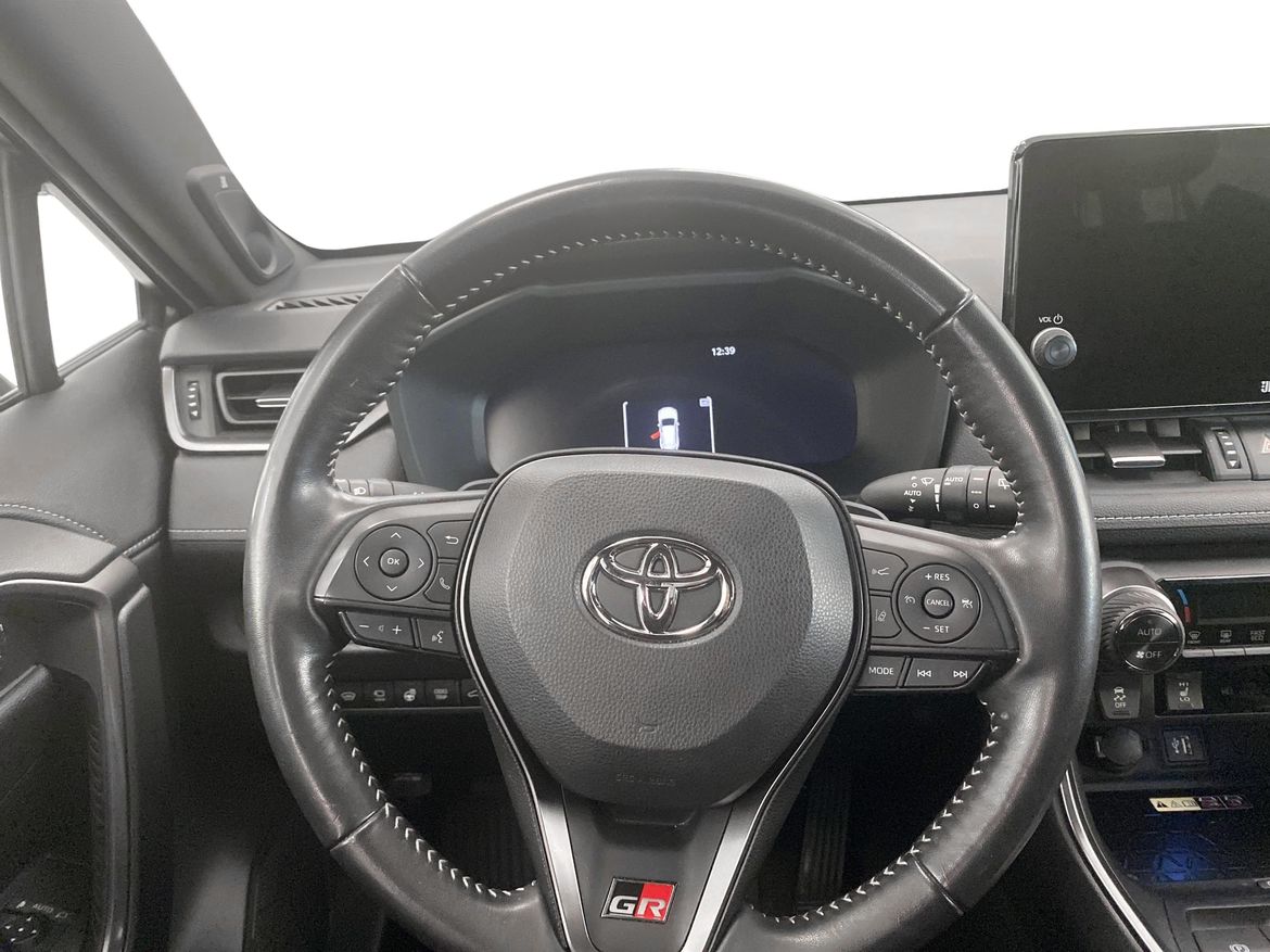 Toyota RAV4 2022 - miniatyr 9