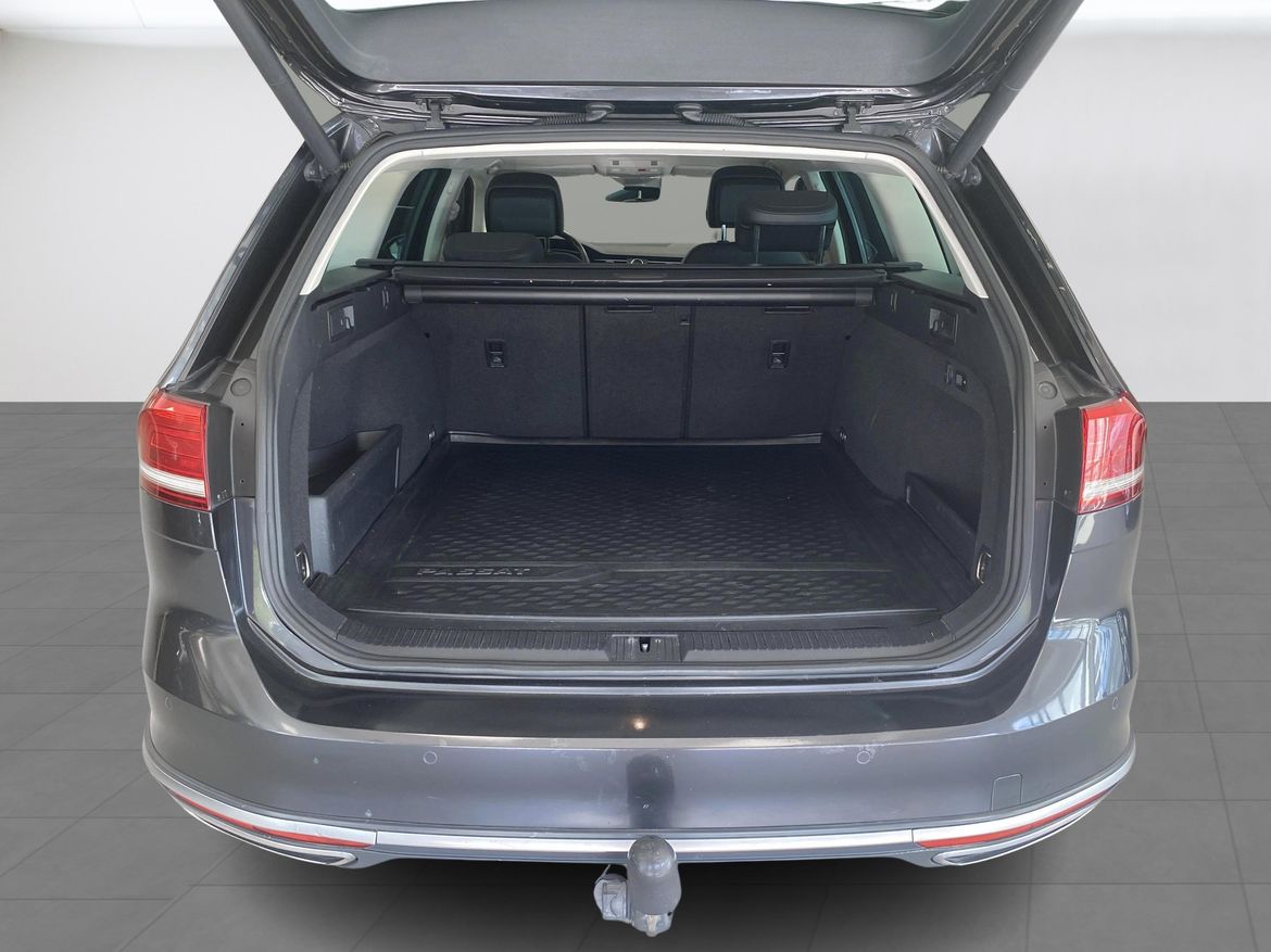 Volkswagen Passat 2019 - miniatyr 10