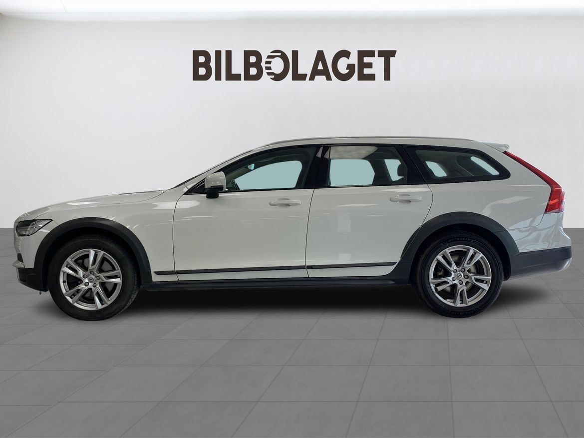 Volvo V90 2019 - miniatyr 2