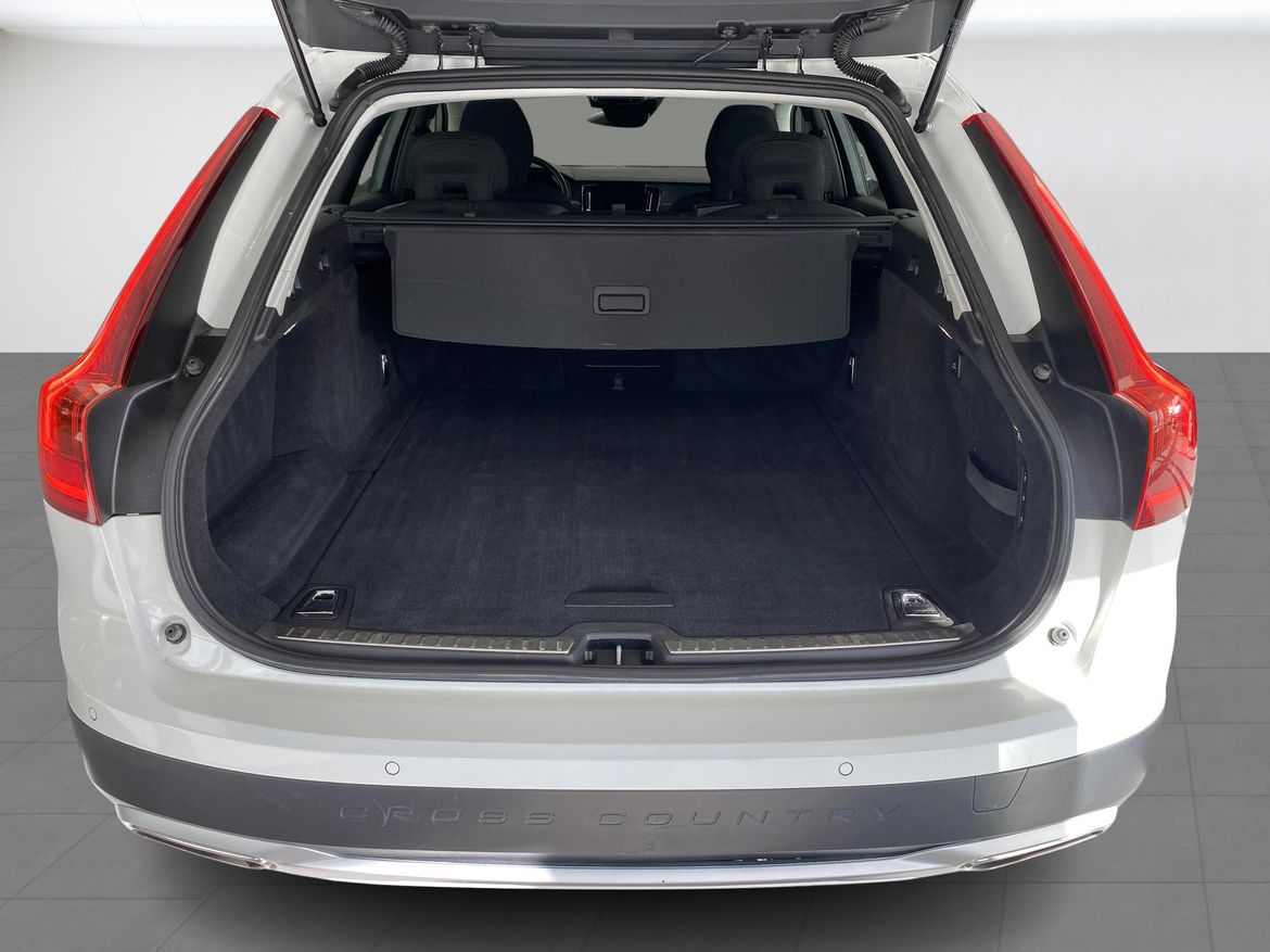Volvo V90 2019 - miniatyr 10