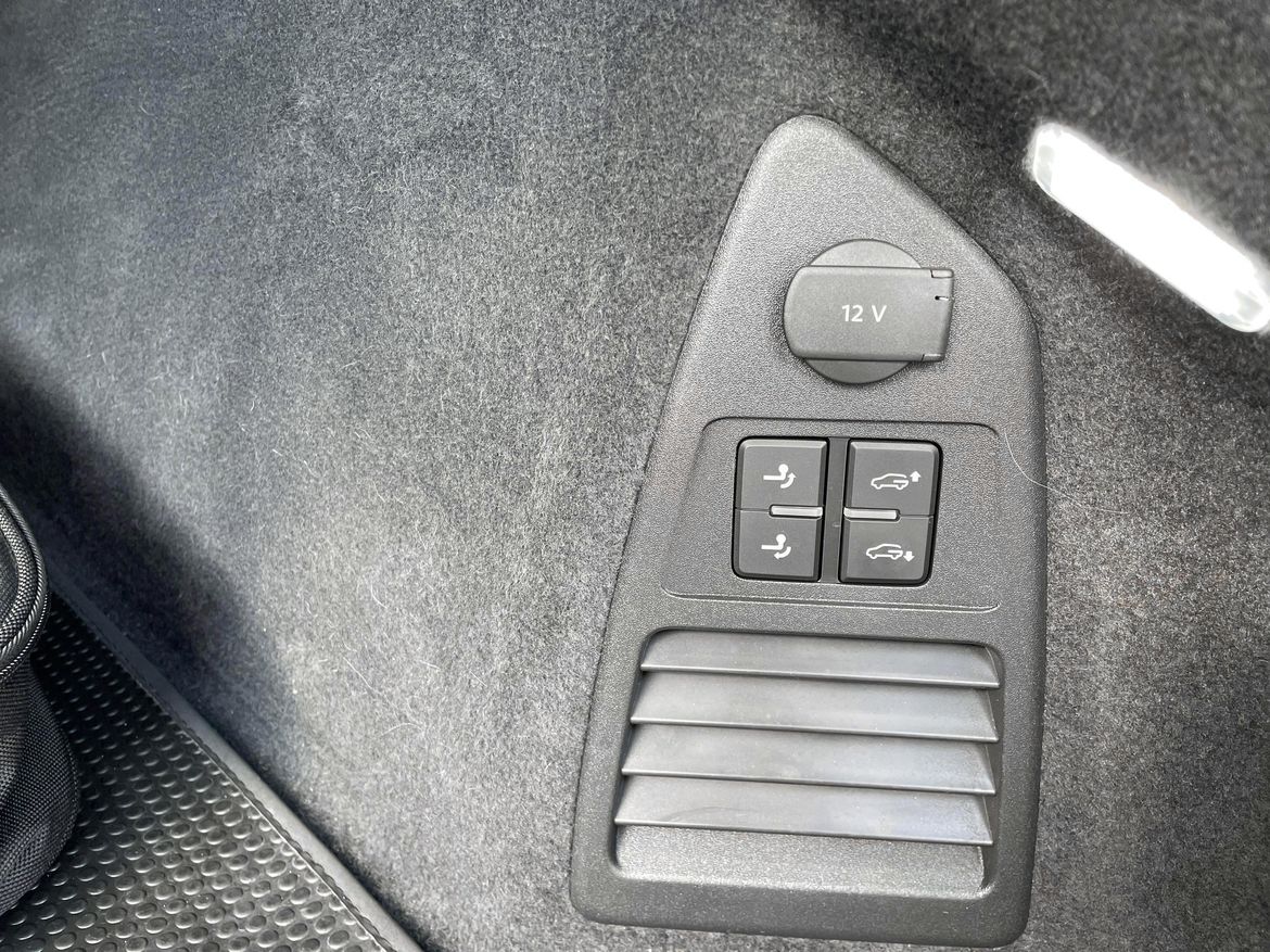 Volkswagen Touareg 2023 - miniatyr 14