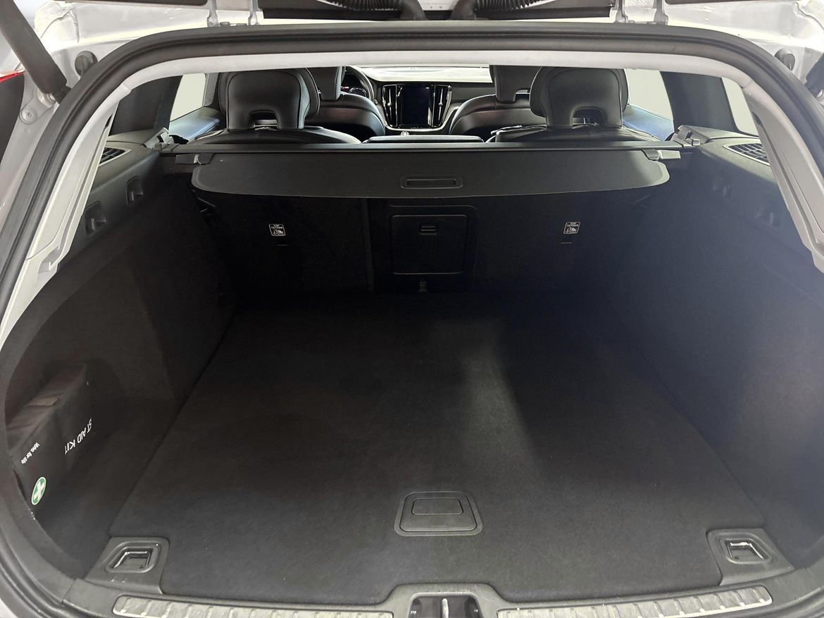 Volvo V60 2019 - miniatyr 12