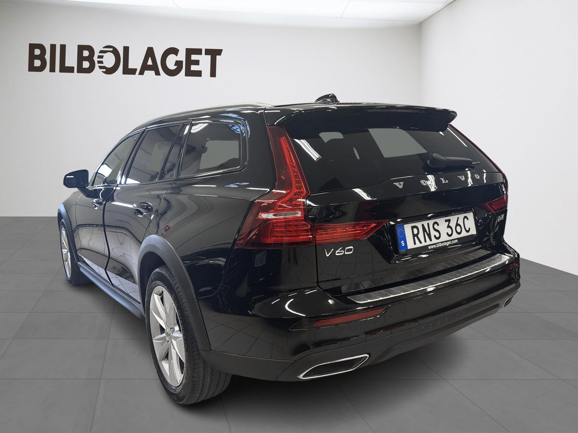 Volvo V60 2022 - miniatyr 3