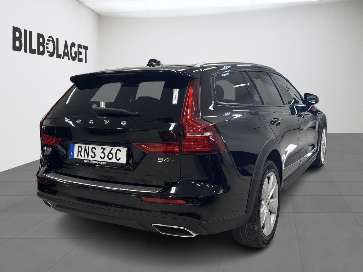 Volvo V60 2022 - miniatyr 4