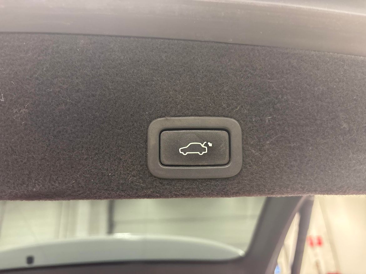 Volvo XC60 2017 - miniatyr 13