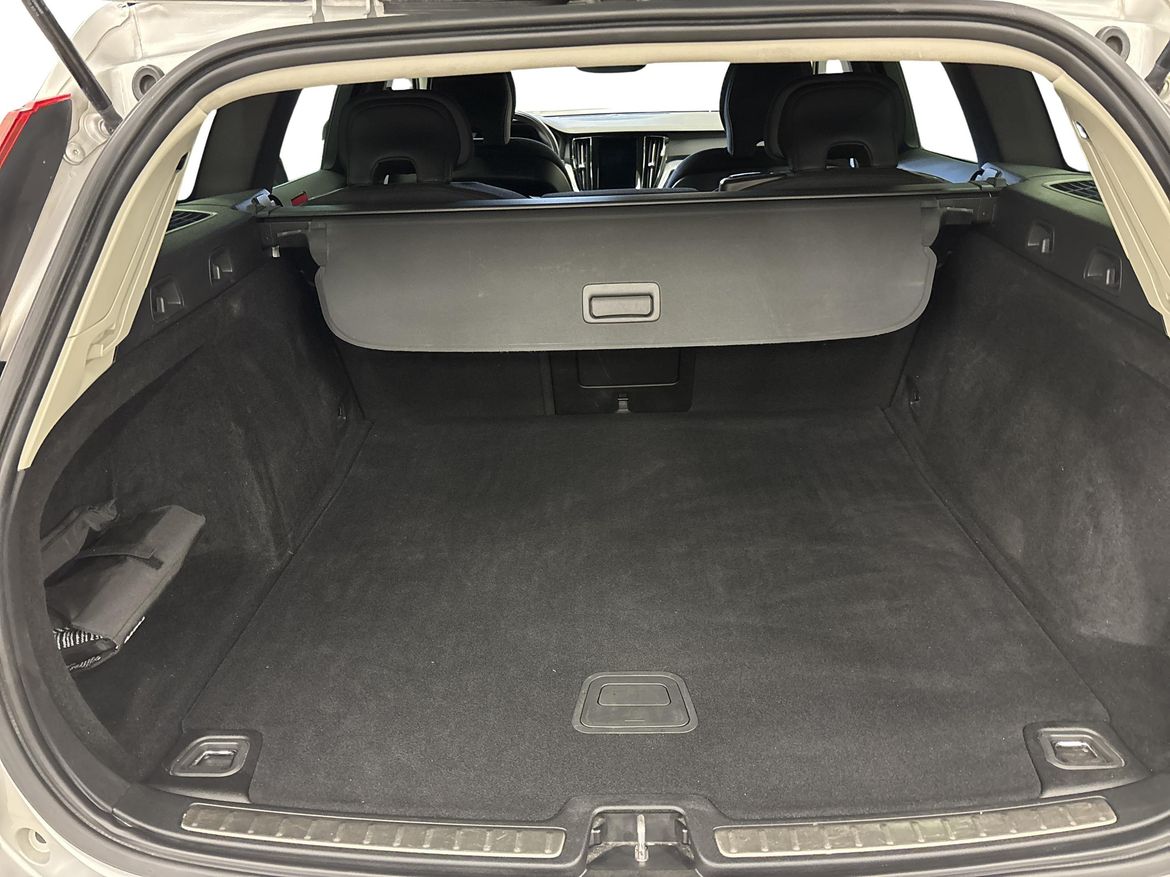Volvo V60 2020 - miniatyr 12