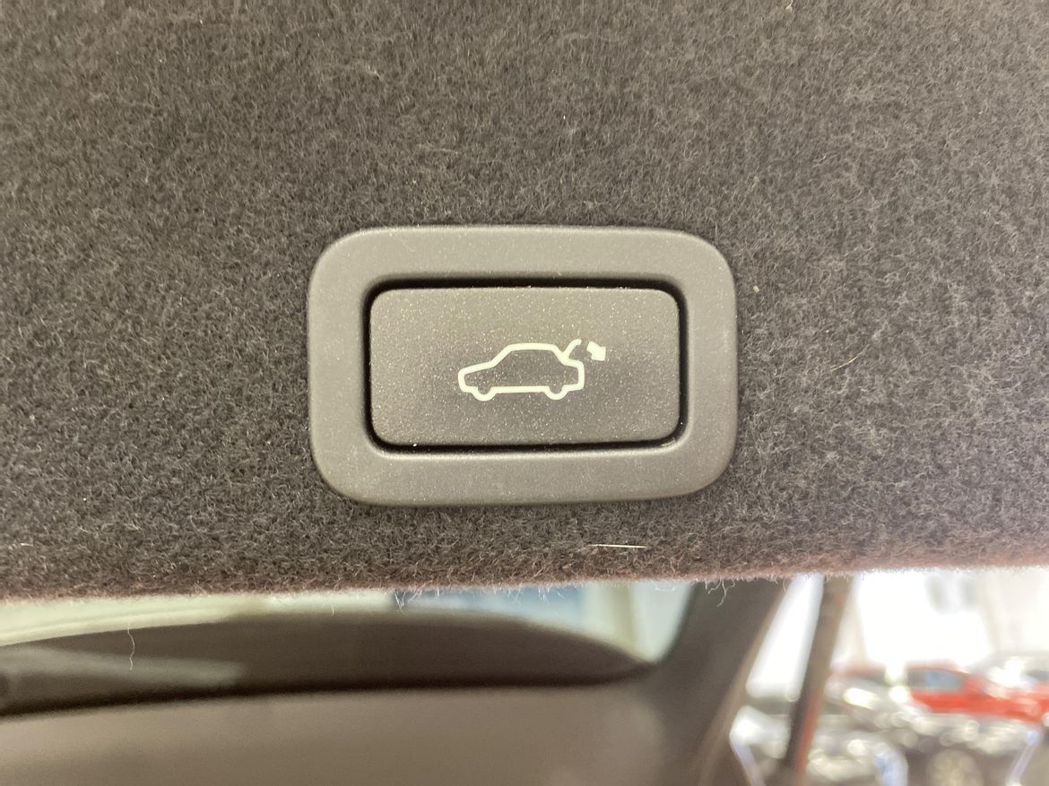 Volvo XC60 2017 - miniatyr 13