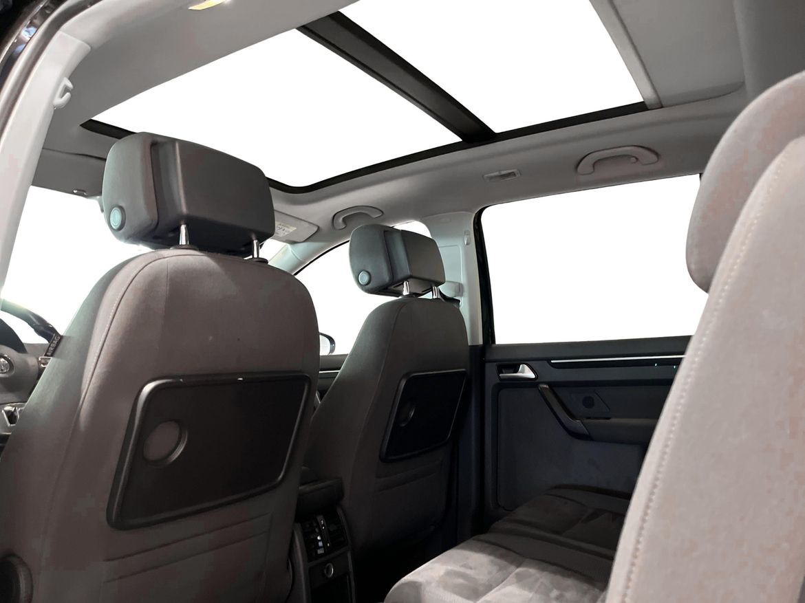 Volkswagen Touran 2015 - miniatyr 11