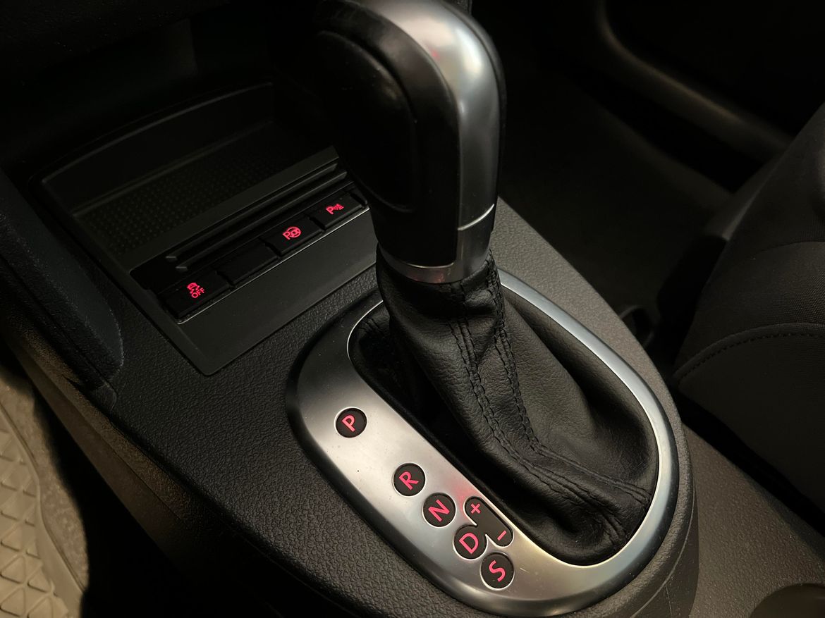 Volkswagen Touran 2015 - miniatyr 18