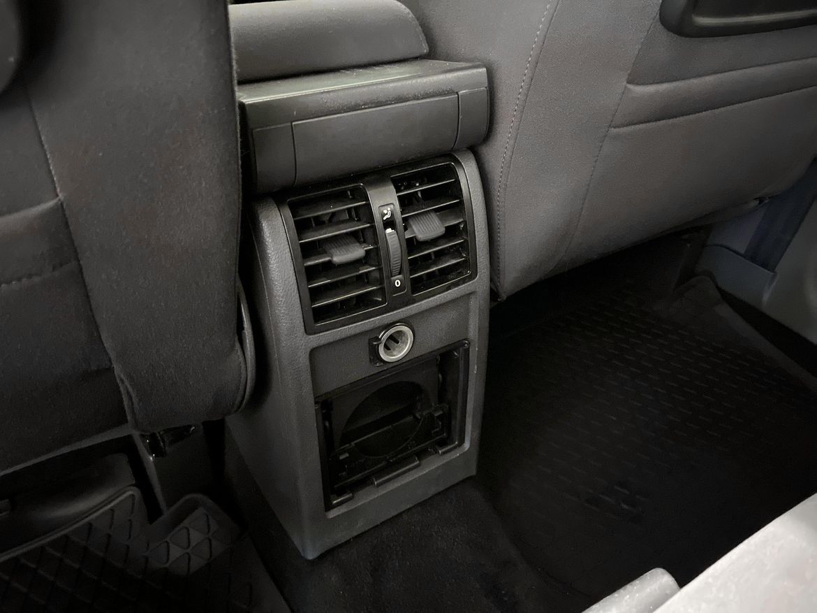 Volkswagen Touran 2015 - miniatyr 10